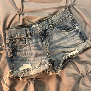 Old navy boyfriend shorts